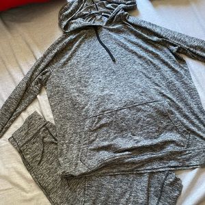 Ultra soft matching Gap tracksuit